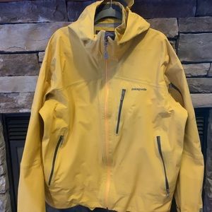 Patagonia Men’s Primo Jacket